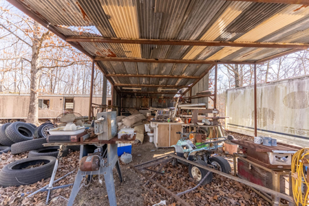 Fixer Upper Farmhouse and Acreage with Outbuildings in the Ozarks - image 15