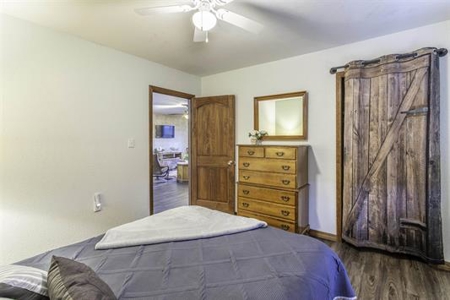 Cabin For Sale in Hardy, Arkansas - image 21