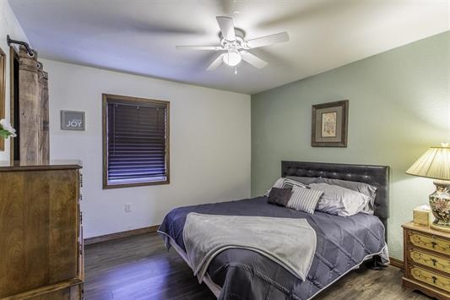 Cabin For Sale in Hardy, Arkansas - image 20
