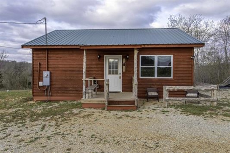 Cabin For Sale in Hardy, Arkansas - image 6