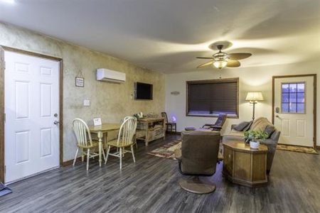 Cabin For Sale in Hardy, Arkansas - image 10