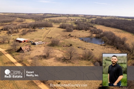 Home and Farm for sale in the Southern Missouri Ozarks - image 1