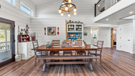 Charming Country Retreat Just 20 Minutes from Atlanta, TX! - image 8