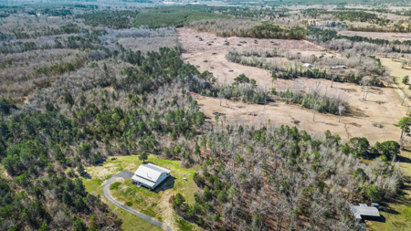 Charming Country Retreat Just 20 Minutes from Atlanta, TX! - image 32
