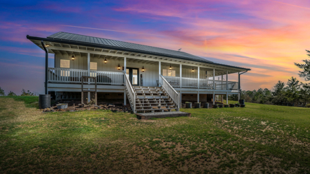 Charming Country Retreat Just 20 Minutes from Atlanta, TX! - image 42