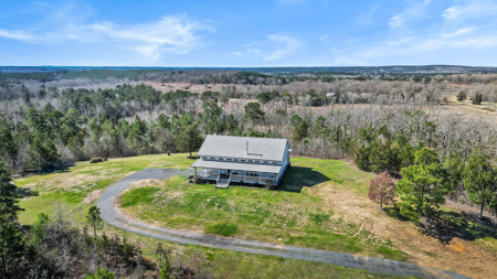 Charming Country Retreat Just 20 Minutes from Atlanta, TX! - image 2