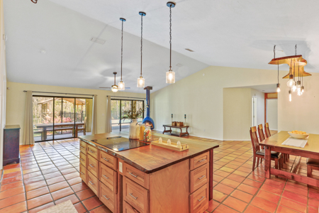 Custom Country Home With Pool On 9+ Acres Near Fort White Florida. Bring Your Horses! - image 18