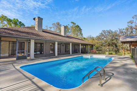 Custom Country Home With Pool On 9+ Acres Near Fort White Florida. Bring Your Horses! - image 6