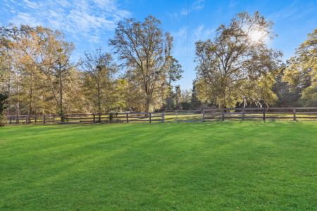 Custom Country Home With Pool On 9+ Acres Near Fort White Florida. Bring Your Horses! - image 3