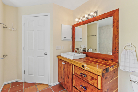 Custom Country Home With Pool On 9+ Acres Near Fort White Florida. Bring Your Horses! - image 27