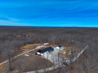 Home for Sale on acreage Camdenton MO - image 27