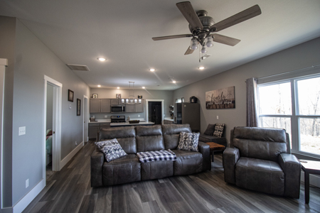 Home for Sale on acreage Camdenton MO - image 18