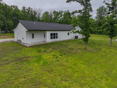 Home for Sale on acreage Camdenton MO - image 39