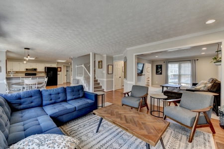 Just 5 short minutes away from the shores of Lake Lanier! - image 11