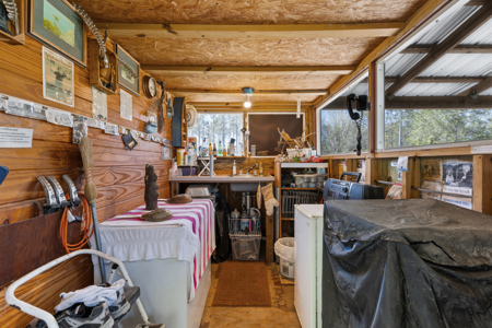 Country Home On 20+ Acres With Workshop Chiefland Levy County Florida - image 31
