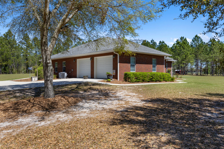 Country Home On 20+ Acres With Workshop Chiefland Levy County Florida - image 41