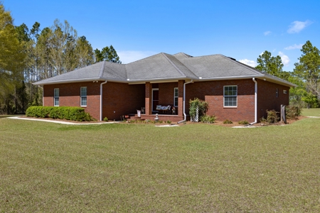 Country Home On 20+ Acres With Workshop Chiefland Levy County Florida - image 1