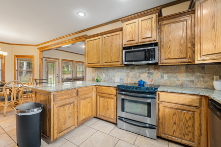 Poteau Oklahoma Mountain Home For Sale - image 28