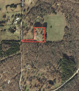 Home for sale in the Northern Missouri Ozarks - image 1