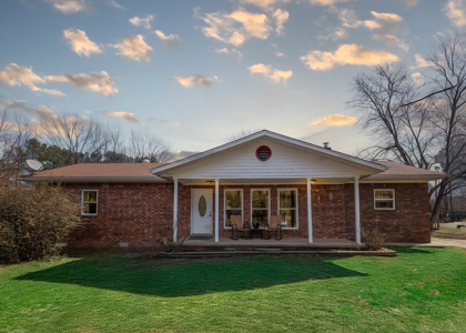 Home for sale in the Northern Missouri Ozarks - image 3