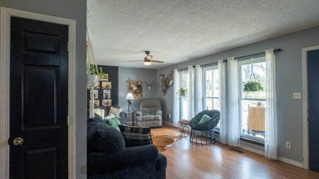 Home for sale in the Northern Missouri Ozarks - image 13