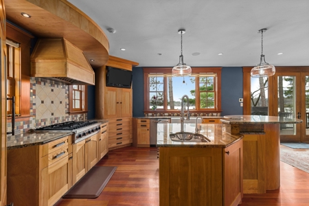 Waupaca Chain O' Lakes Home For Sale on Round Lake - WI Lake Home - image 11