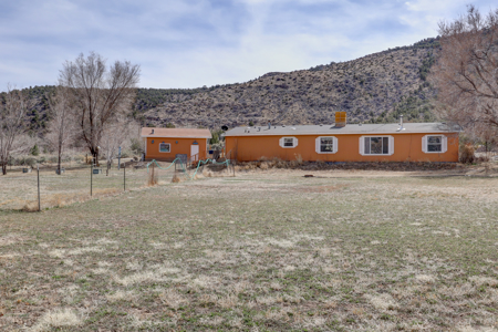 Four Bedroom Home in McElmo Canyon - image 28