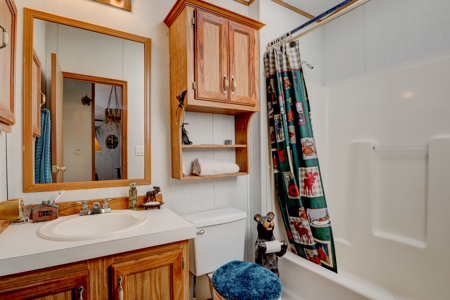 Four Bedroom Home in McElmo Canyon - image 16
