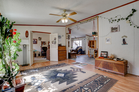 Four Bedroom Home in McElmo Canyon - image 2