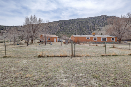 Four Bedroom Home in McElmo Canyon - image 34