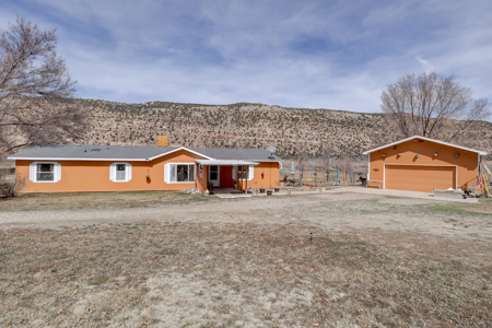 Four Bedroom Home in McElmo Canyon - image 21