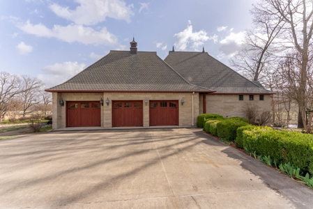 European Style Luxury Home & Acreage On The Southfork River - Salem Arkansas - image 8