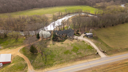 European Style Luxury Home & Acreage On The Southfork River - Salem Arkansas - image 45