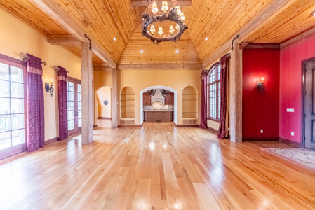 European Style Luxury Home & Acreage On The Southfork River - Salem Arkansas - image 14