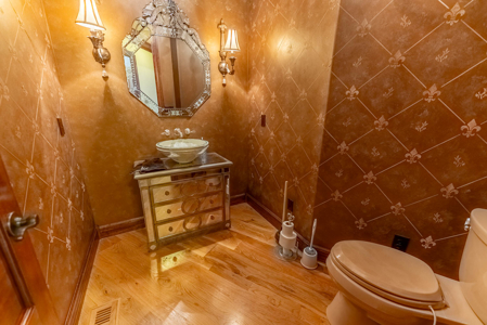 European Style Luxury Home & Acreage On The Southfork River - Salem Arkansas - image 24