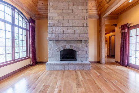 European Style Luxury Home & Acreage On The Southfork River - Salem Arkansas - image 12