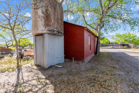 Prime Commercial Investment- George West, Texas - image 30