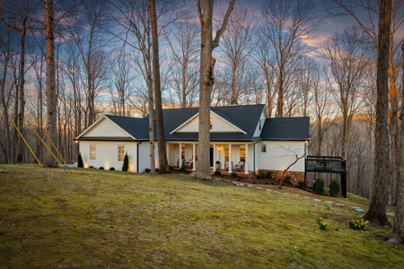 Modern Farmhouse on 7+ Scenic Acres in Sought-After Leipers Fork - image 1