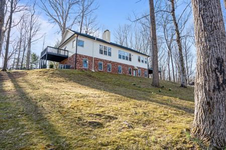 Modern Farmhouse on 7+ Scenic Acres in Sought-After Leipers Fork - image 38