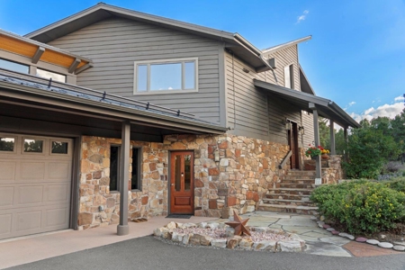 Your Perfect Move-In-Ready Mountain Retreat Awaits in Ridgway, Colorado! - image 24