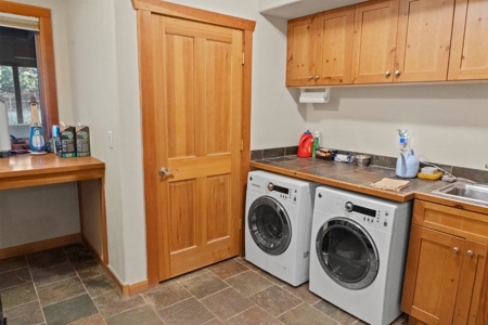 Your Perfect Move-In-Ready Mountain Retreat Awaits in Ridgway, Colorado! - image 17