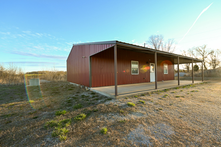Home on acreage For Sale Miller MO - image 8