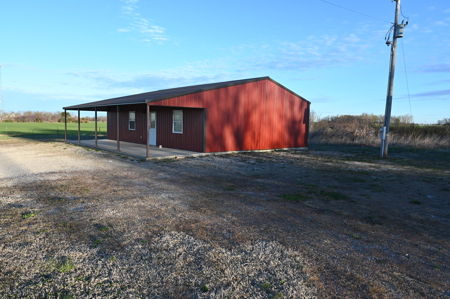 Home on acreage For Sale Miller MO - image 27