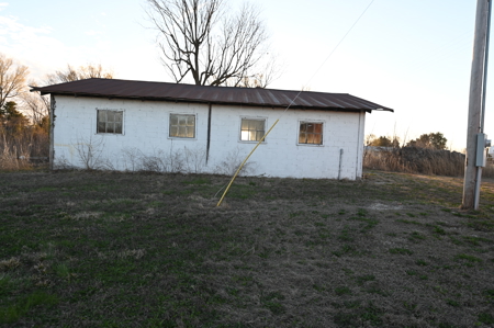 Home on acreage For Sale Miller MO - image 32