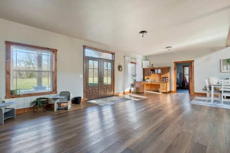 Newly Built Home on the Cumberland River - image 32