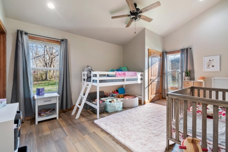 Newly Built Home on the Cumberland River - image 43