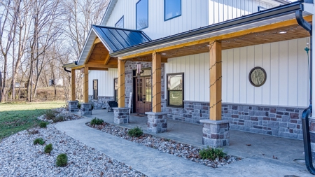 Newly Built Home on the Cumberland River - image 22