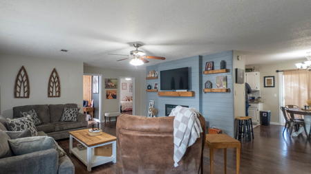 Home in Town for Sale Thayer Missouri - image 14