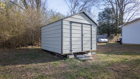 Home in Town for Sale Thayer Missouri - image 10