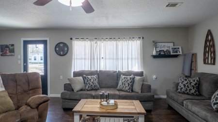 Home in Town for Sale Thayer Missouri - image 16